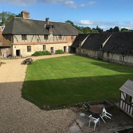 La Ferme Du Chateau Fauguernon Exteriér fotografie